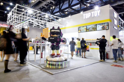全球集合品牌TOP TOY引發(fā)潮玩熱，如何玩轉(zhuǎn)新消費(fèi)？