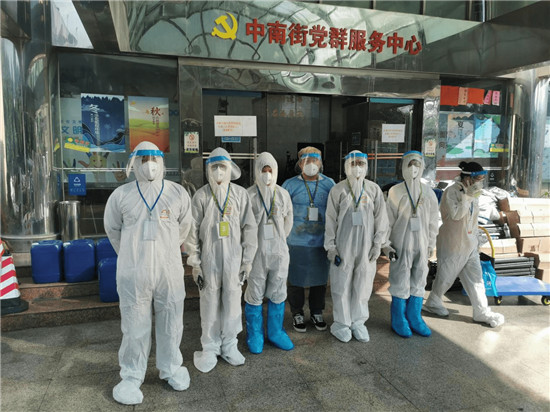 致敬，十薈團志愿者逆行進穗堅守抗疫一線