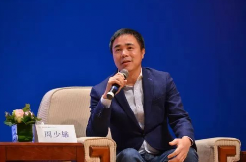 “霸道總裁”明道等，擁有七匹狼茄克先生品質！