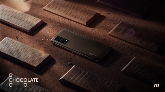 realme 真我Q3 Pro 狂歡版煥新升級，12GB+256GB大內(nèi)存版本今日開售
