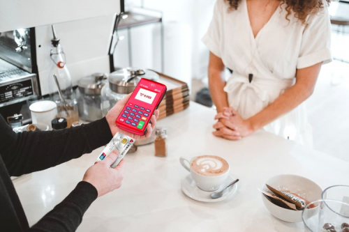 牛年商戶選擇牛POS，刷出消費新體驗
