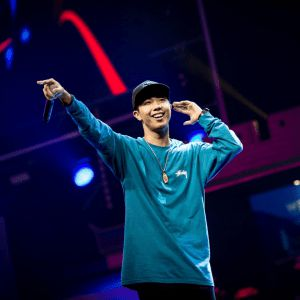 歌手辛巴：即使現(xiàn)實(shí)不夠美好，但你也要心存美好