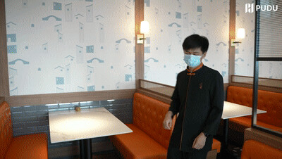 普渡機器人入駐廣州宴江南，賦能餐廳創(chuàng)新經(jīng)營
