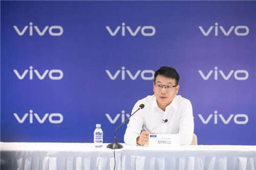 vivo執(zhí)行副總裁胡柏山：V1是自研影像芯片，將由X70系列首發(fā)