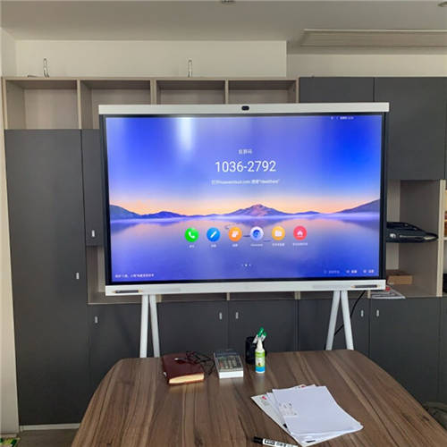 華為、MaxHub再掀起展會熱潮？兩位業(yè)界大佬究竟哪個好？