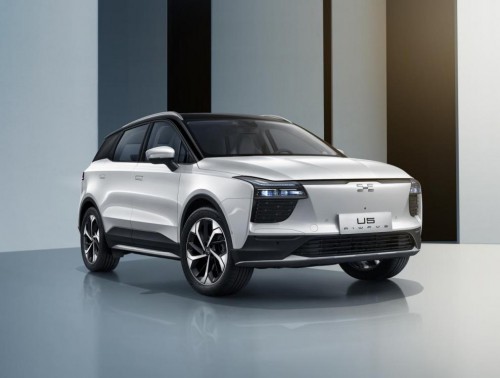 愛(ài)馳U5對(duì)比蔚來(lái)ES6，熱門電車哪款更具性價(jià)比？