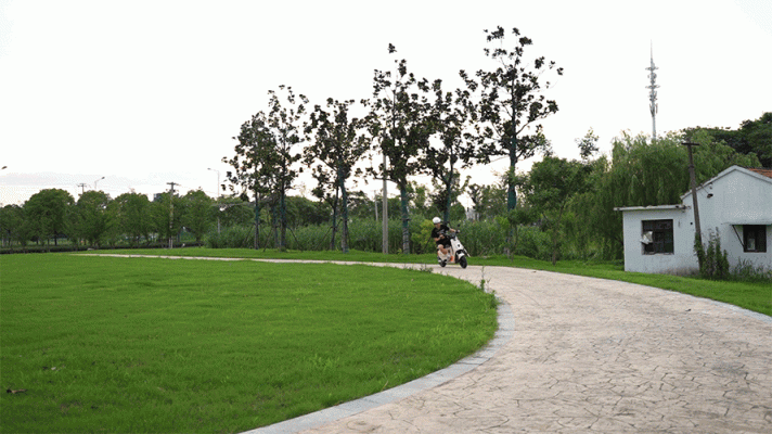 雅迪電動(dòng)車VFLY L100 MAX電動(dòng)車評(píng)測(cè)：高顏值、高性能的高端騎行體驗(yàn)