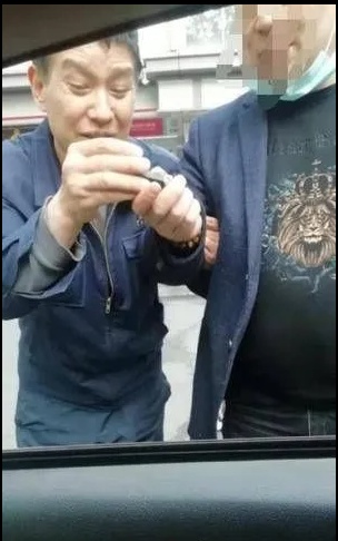 嘀嗒出行熱心的哥完璧歸趙！ 下班后騎單車(chē)送還遺失物品