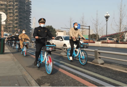 12月2日是第十個(gè)“全國(guó)交通安全日”，為了呼吁更多人提高交通安全意識(shí)，哈啰出行圍繞“守法規(guī)知禮讓、安全文明出行”的主題，與全國(guó)20多地交通管理部門開展形式多樣的交通安全宣傳活動(dòng)。897.jpg