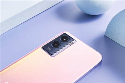 1399元起，vivo Y55s憑6000mAh大電池成新續(xù)航標桿