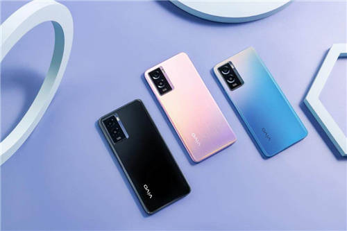 1399元起，vivo Y55s憑6000mAh大電池成新續(xù)航標桿