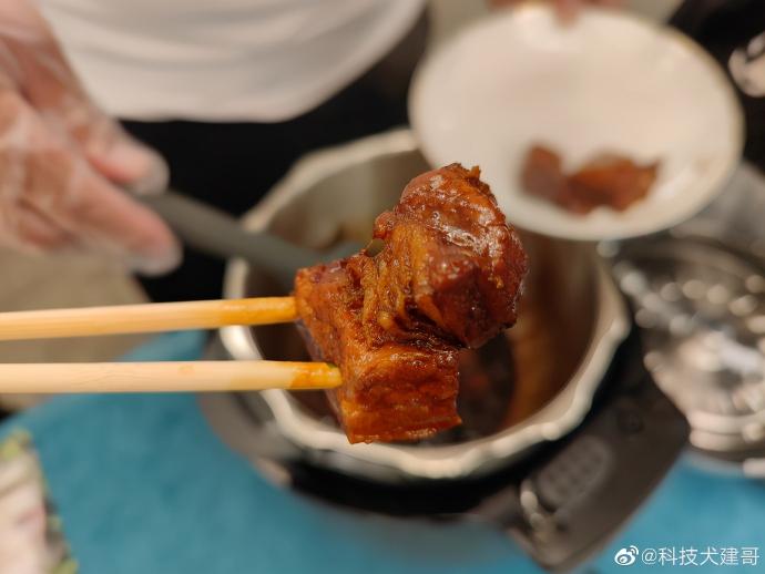 添可智能料理機(jī)和蘇泊爾哪個好？哪個值得買？