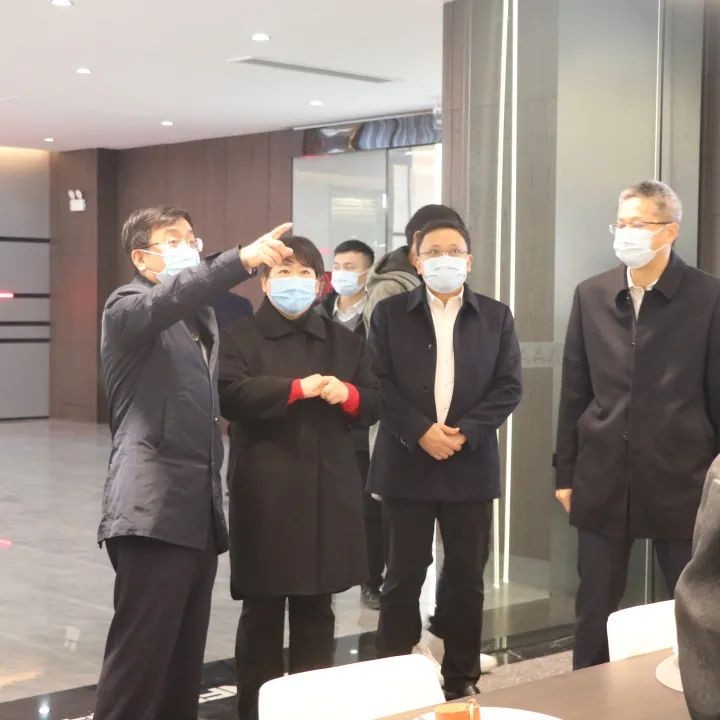 紹興市委副書記、代市長施惠芳一行蒞臨集成灶10大品牌帥豐調(diào)研指導(dǎo)！