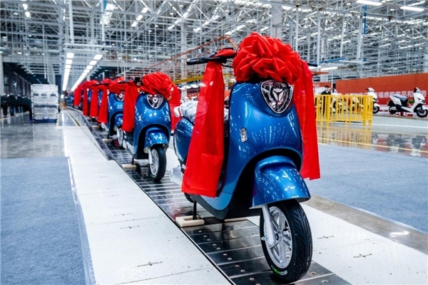 行穩(wěn)致遠(yuǎn)，雅迪電動(dòng)車助力民族智造崛起