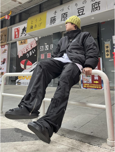 誰說穿拖鞋出門就是邋遢？你一定沒試過優(yōu)調(diào)兩條帶涼拖！