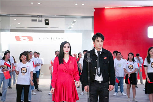 辛選聯(lián)合創(chuàng)始人初瑞雪談創(chuàng)業(yè)，表示艱辛的生活是創(chuàng)業(yè)的動力
