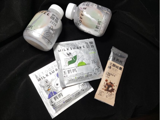 超模閃爆各品牌春季時裝周，玉鶴鳴助力輕盈狀態(tài)