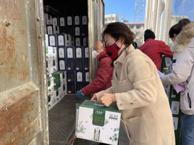 蒙牛：用愛心構(gòu)筑銅墻鐵壁，共建和諧美好家園