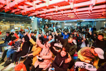 榮耀V20全新首發(fā)，西安萬科京東之家旗艦店潮流引爆