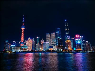 美圖V7夜景拍攝實測，復(fù)雜光源也能打造暗夜質(zhì)感大片！