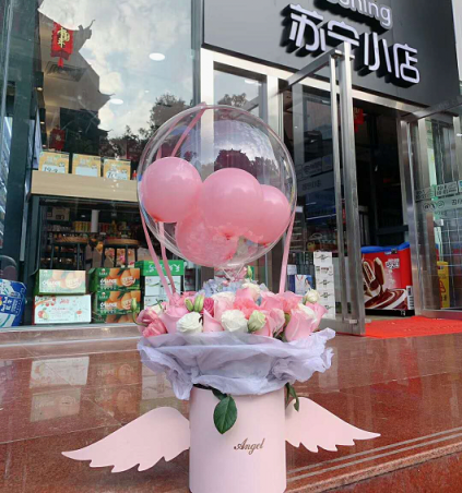 蘇寧小店眼里的情人節(jié)：鮮花、車?yán)遄?、零食大禮包熱銷，到家到酒店服務(wù)成亮點(diǎn)