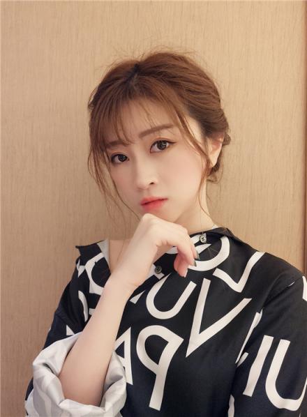 寧美攜手腿皇AMS、女神lilithxy發(fā)布女王爭霸賽招募令！