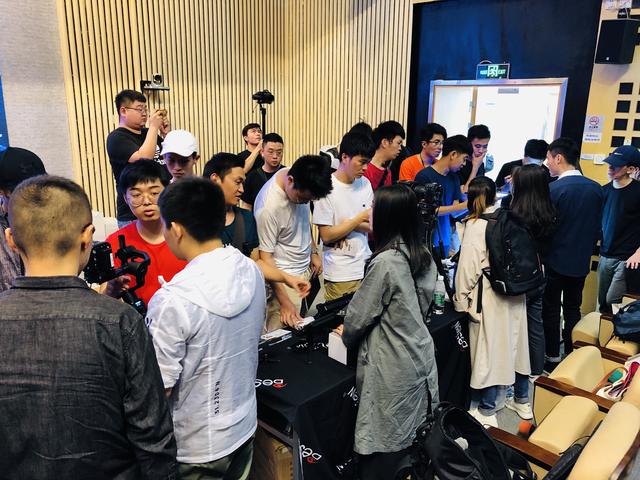 全程高能，魔爪影像學(xué)院公開課下期將會(huì)去哪？