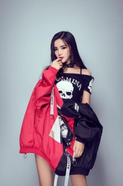行走的“中華曲庫”，KK直播范范冰用真心換真情