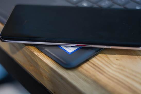 全新HUAWEI MateBook E體驗(yàn) 用便攜和極速帶來完美辦公享受