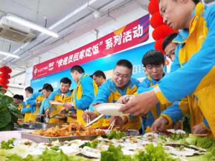 包場觀影《復聯(lián)4》，蘇寧物流刷新快遞員福利新高度