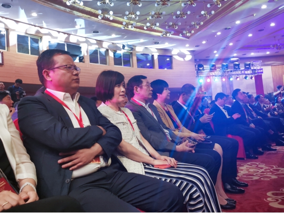 愛瑪與華為、蒙牛等企業(yè)一起入選品牌強國戰(zhàn)略聯(lián)盟