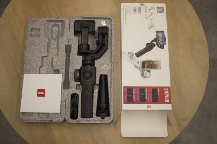 2019年熱門手機(jī)穩(wěn)定器大疆osmo mobile 2、百諾P1、智云smooth4專業(yè)測評