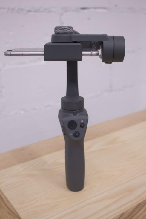 2019年熱門手機(jī)穩(wěn)定器大疆osmo mobile 2、百諾P1、智云smooth4專業(yè)測評