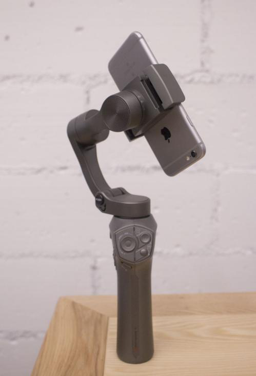 2019年熱門手機(jī)穩(wěn)定器大疆osmo mobile 2、百諾P1、智云smooth4專業(yè)測評