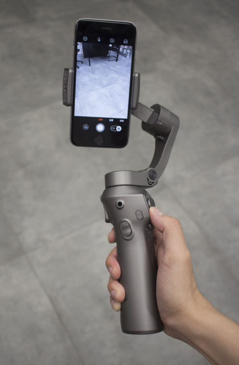 2019年熱門手機(jī)穩(wěn)定器大疆osmo mobile 2、百諾P1、智云smooth4專業(yè)測評