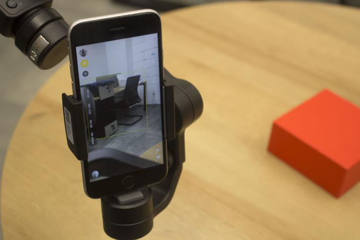 2019年熱門手機(jī)穩(wěn)定器大疆osmo mobile 2、百諾P1、智云smooth4專業(yè)測評