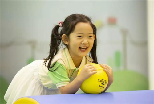 想讓孩子擁有強大的社交能力？芭迪熊親幼館建議你這樣做