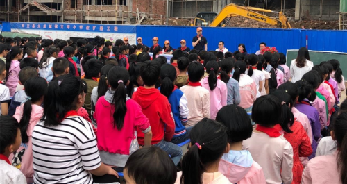 頂呱呱 “愛心暖童心 砥礪共前行”公益活動圓滿結(jié)束