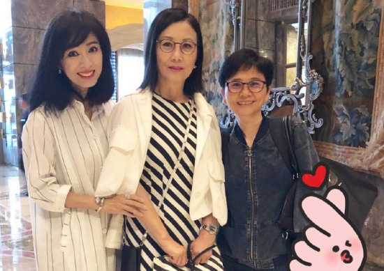 時光站細胞儲存發(fā)布會請來凍齡女神米雪，40年歲月在她身上毫無痕跡