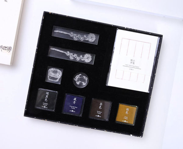 中國美術(shù)館推出全新文創(chuàng)衍生品，齊白石印章信箋禮盒摩點全網(wǎng)首發(fā)