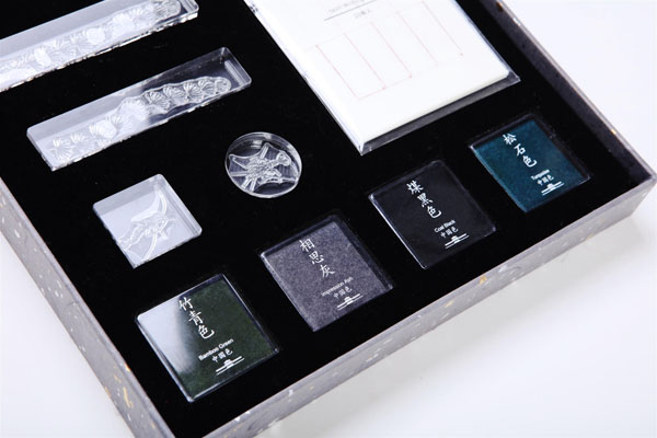 中國美術(shù)館推出全新文創(chuàng)衍生品，齊白石印章信箋禮盒摩點全網(wǎng)首發(fā)