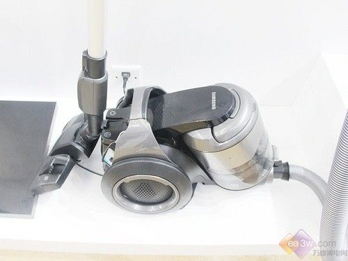 吸塵器哪個牌子好？十大品牌排行榜為你?！凹摇弊o航