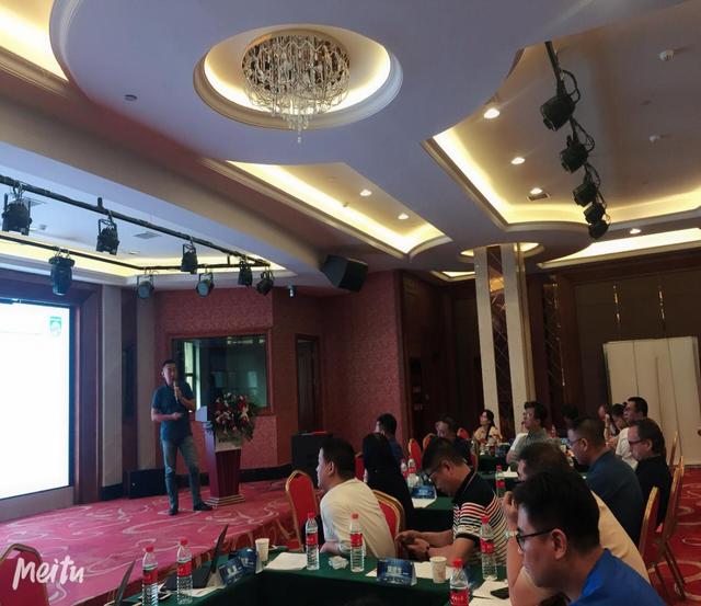 “商競(jìng)聚勢(shì) 賦能未來”飛利浦顯示器2019年操盤手大會(huì)勝利召開
