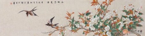 客廳裝修設(shè)計離不開一幅字畫，國畫花鳥畫打造溫馨和諧氛圍