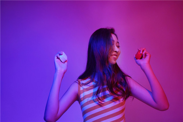 智能藍(lán)牙音箱！天貓精靈可以陪你去看世界