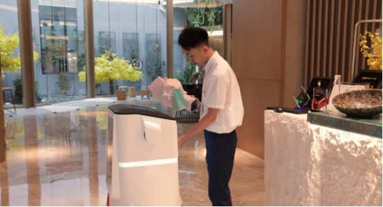 優(yōu)小妹三代開啟全新視覺體驗，賦予機器人更多價值