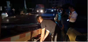 臺風災后現(xiàn)場，車點點匯聚多地救援力量溫暖社會