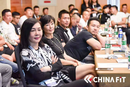 論壇“非常時(shí)期·逆境突圍”西安告捷，光豬圈健身助行業(yè)逆境盈利