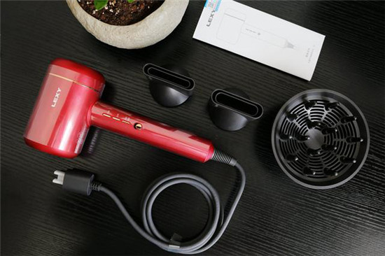 萊克萊克F6水離子渦扇吹風(fēng)機(jī)，護(hù)發(fā)潤(rùn)發(fā)不傷發(fā)