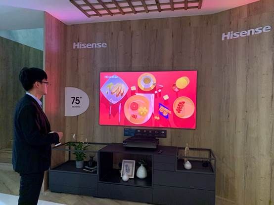 海信電視軍團驚艷柏林 IFA，8K疊屏和屏幕發(fā)聲激光電視重磅亮相
